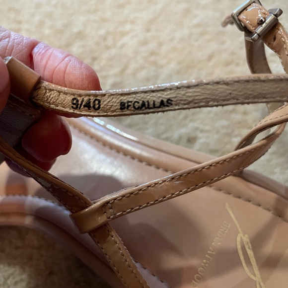 Brian Atwood Crystal T strap sandals size 9 - Picture 5 of 8